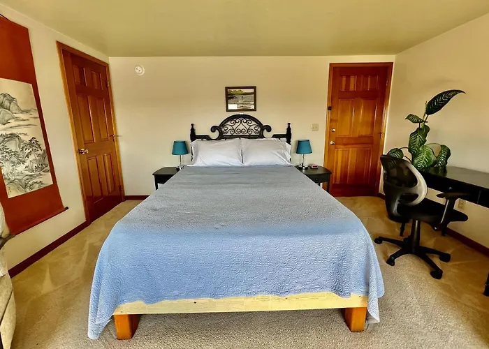 The Peregrine Suite - Comfort And Luxury In The Heart Of Kodiak